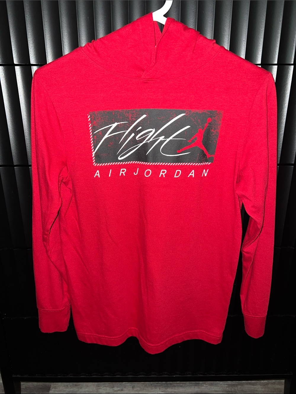 EUC- Boys Jordan Red 'Flight' Hooded Long Sleeve Shirt Sz L 12/13
